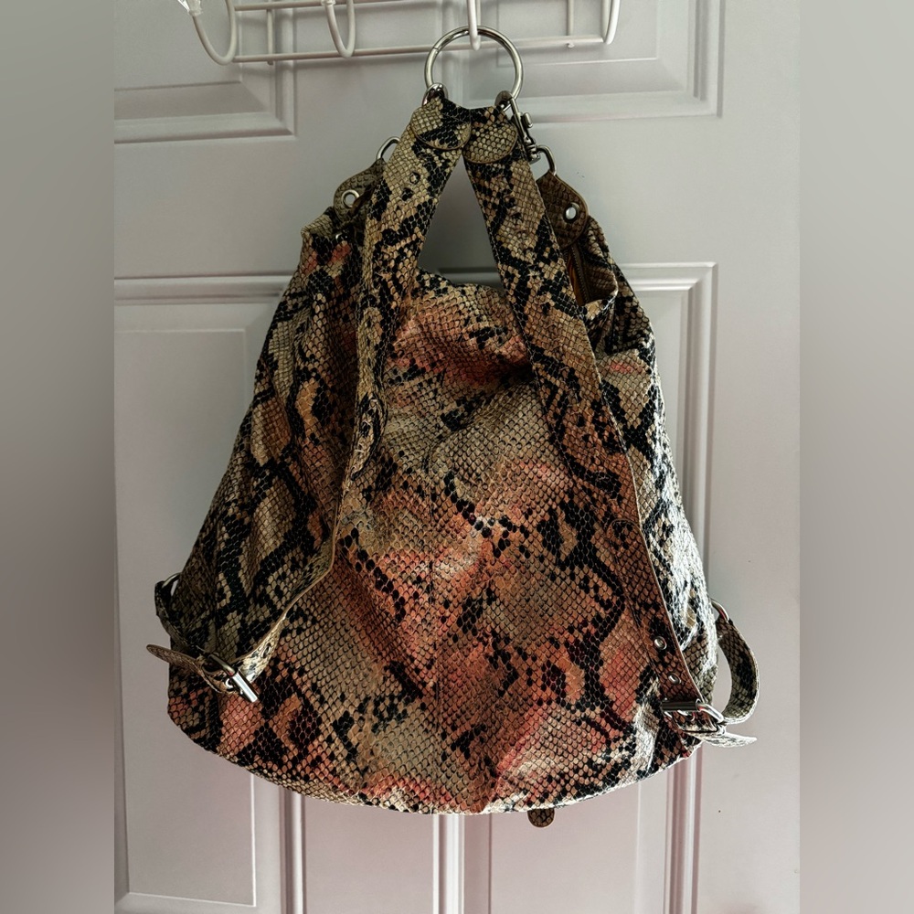 Stylish Snake Print Backpack - Picture 3 of 5